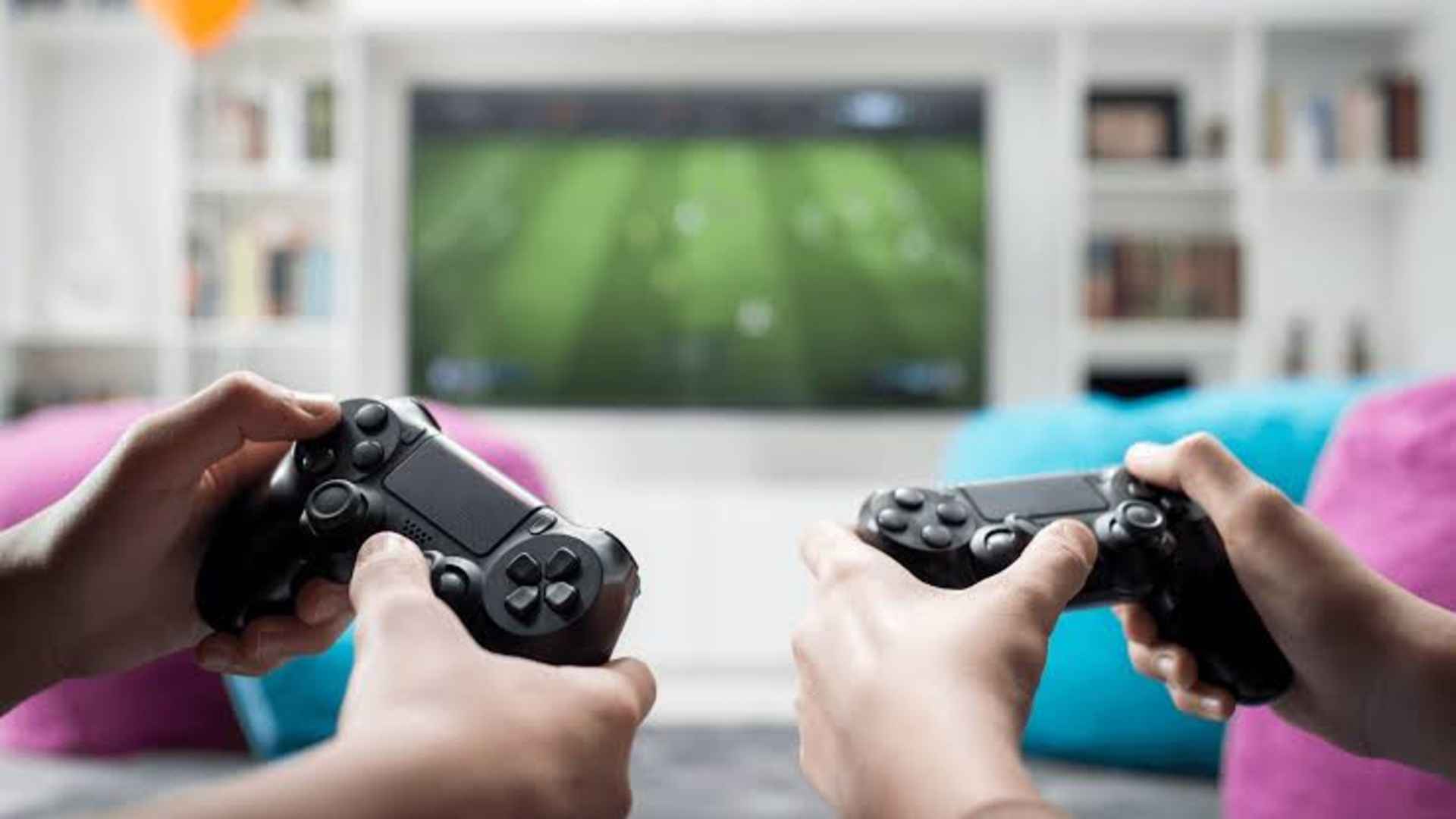 Can Playing Football Games Improve Your Real-World Tactical IQ?